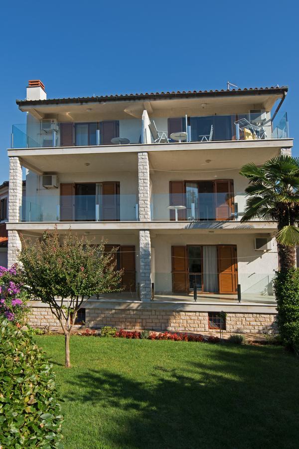 Apartmani Mira بريمونتيرا المظهر الخارجي الصورة